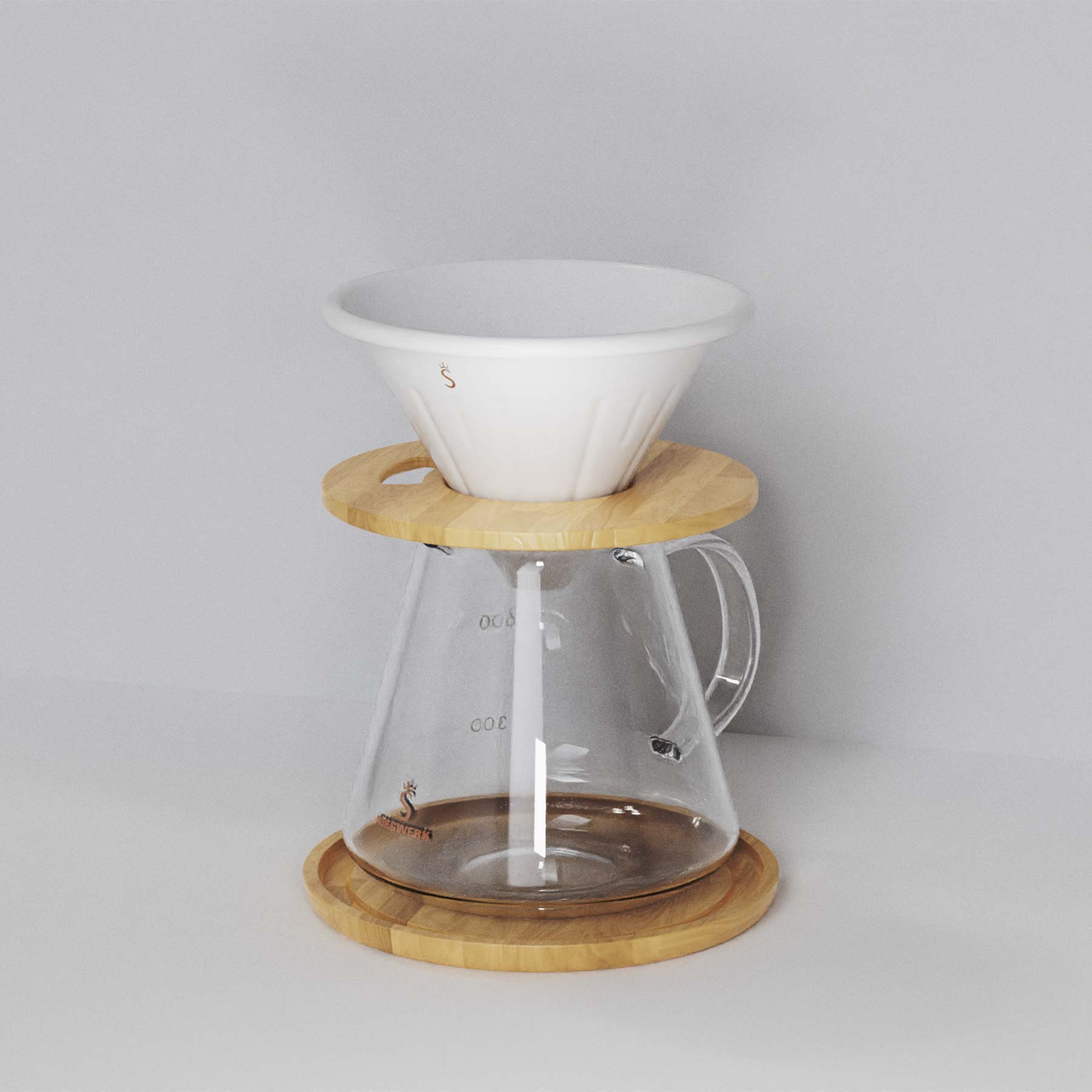 Kaffeebereiter aus Birkenholz in Umgebung